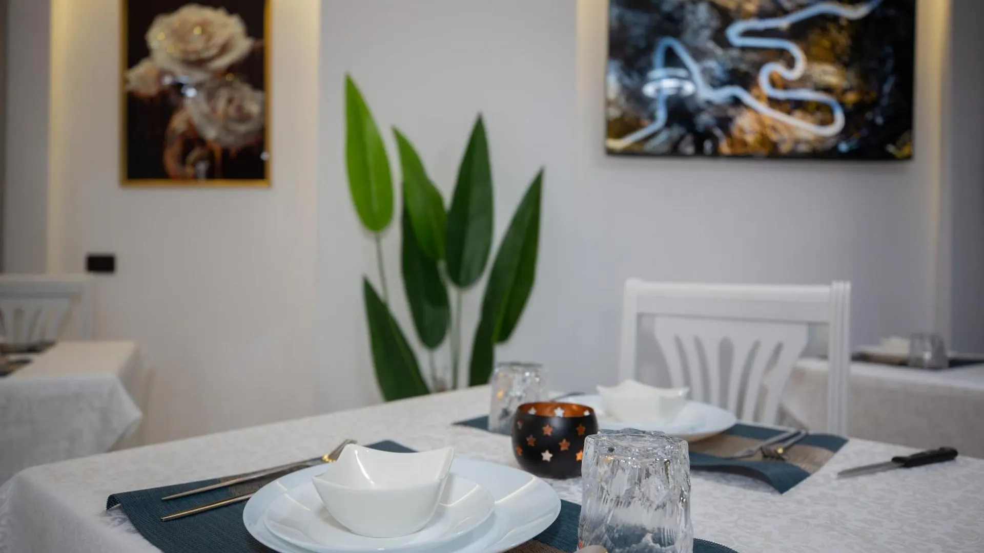Frekel Hotel Yzberish